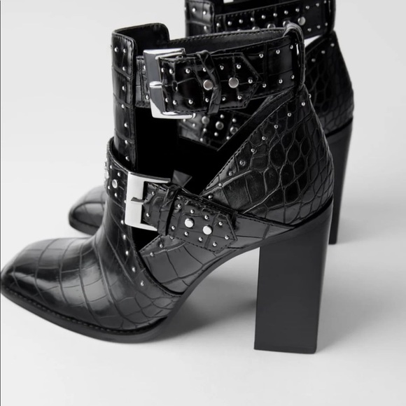 Zara Shoes - Zara animal embossed booties